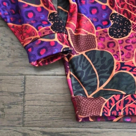 Farm Rio Hidden Animal Sweatshirt multi color oversized style XS New with tags - Picture 6 of 11